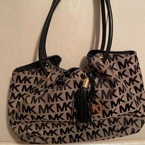 MICHAEL Michael Kors Signature Tote Black/Beige